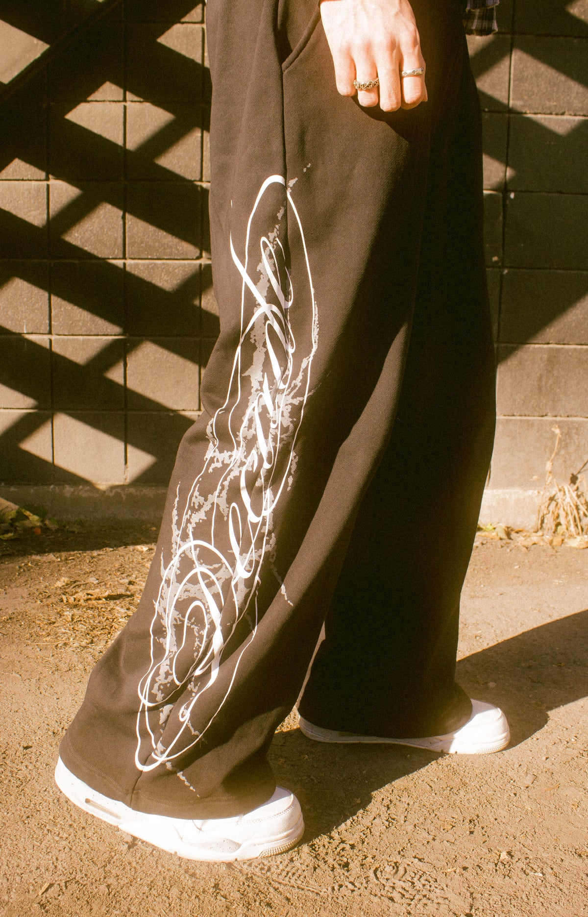 Cursive Sweatpants Black